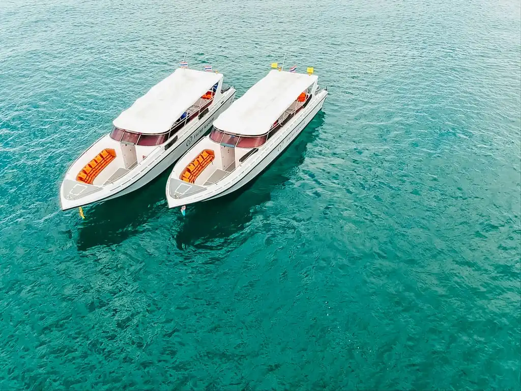Phuket: Maya Bay, Phi Phi & Bamboo Island with Buffet Lunch — snorkelling and clear Andaman Sea on the tour (photo 2)