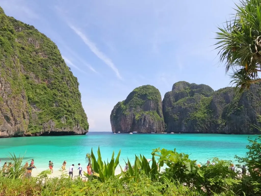 Krabi Sunset Cruise: Phi Phi, Bamboo Island & Dinner — snorkelling and clear Andaman Sea on the tour (photo 2)